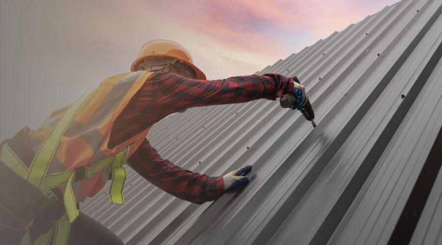 Professional gutter cleaning in Vandervoort, AR